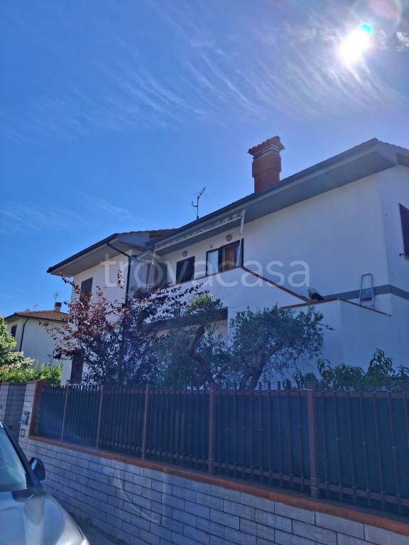 appartamento in vendita a Rosignano Marittimo in zona Vada