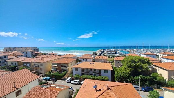 appartamento in vendita a Rosignano Marittimo in zona Rosignano Solvay