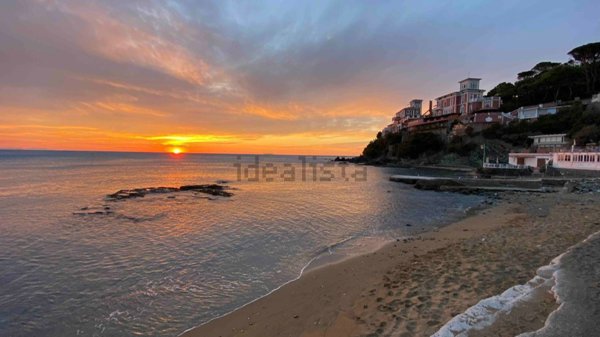 appartamento in vendita a Rosignano Marittimo in zona Castiglioncello