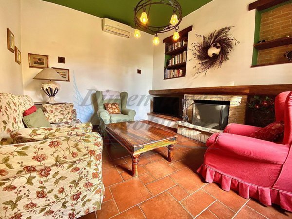 casa indipendente in vendita a Rosignano Marittimo in zona Gabbro
