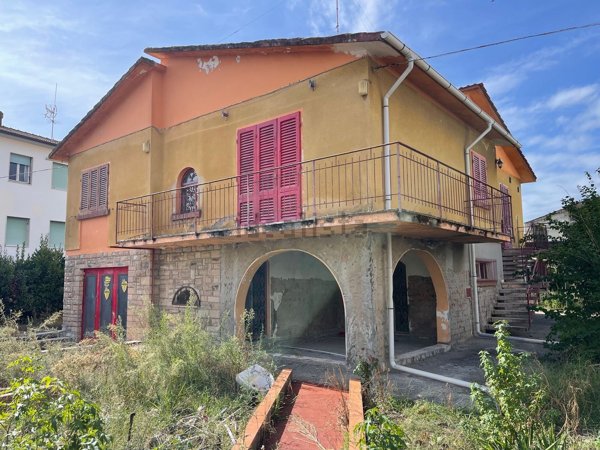 casa indipendente in vendita a Rosignano Marittimo in zona Vada