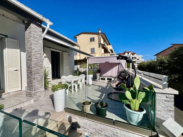 casa indipendente in vendita a Rosignano Marittimo in zona Rosignano Solvay