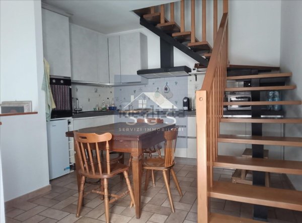 casa indipendente in vendita a Rosignano Marittimo in zona Gabbro