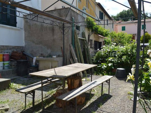appartamento a Rosignano Marittimo in zona Castelnuovo della Misericordia