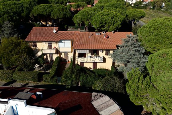 appartamento in vendita a Rosignano Marittimo in zona Castiglioncello