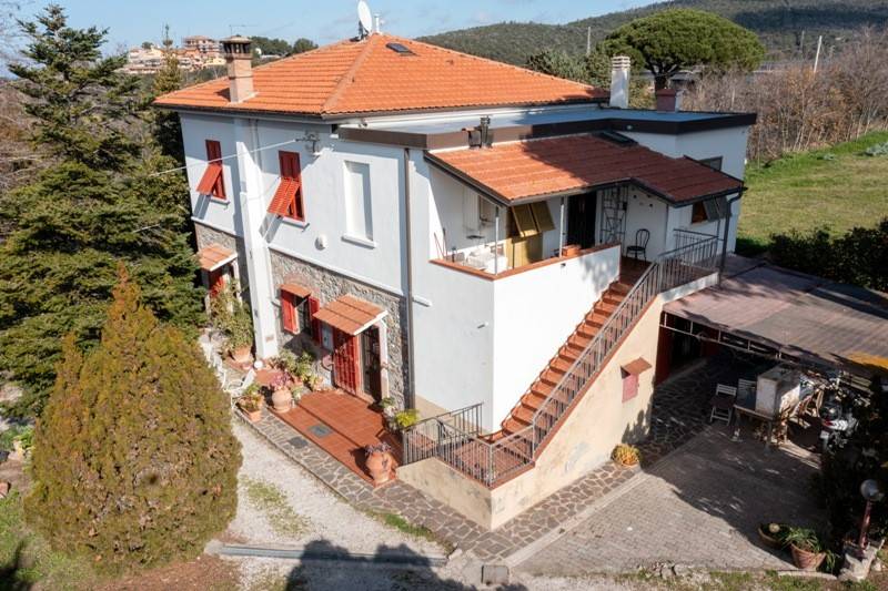 casa indipendente in vendita a San Vincenzo