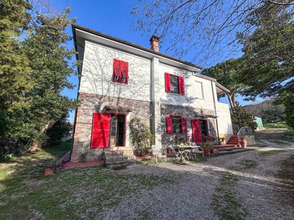 casa indipendente in vendita a San Vincenzo
