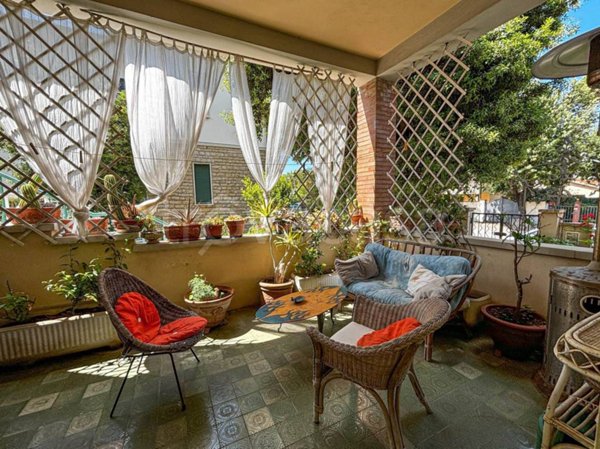 casa indipendente in vendita a San Vincenzo
