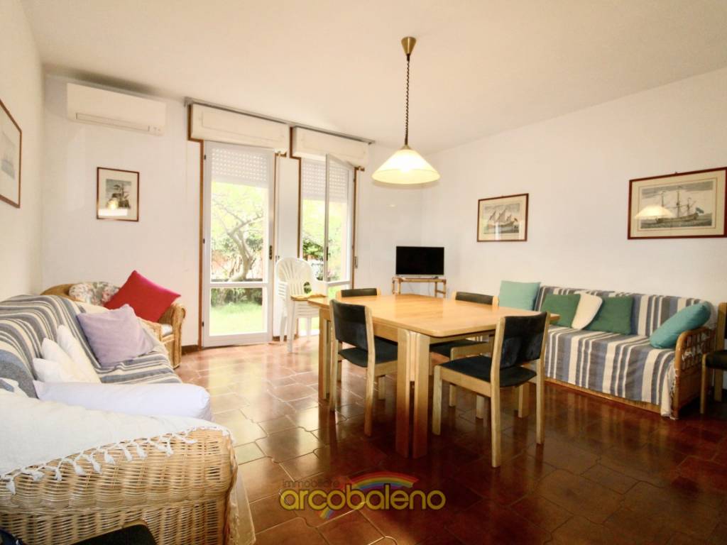 casa semindipendente in vendita a San Vincenzo