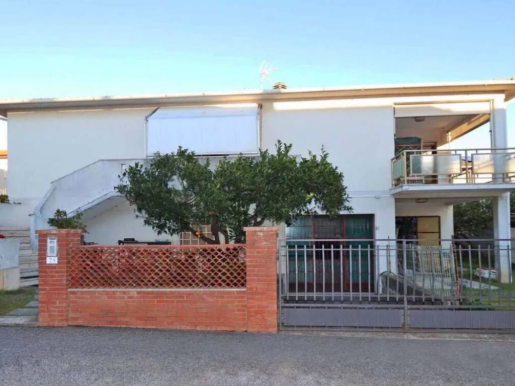 casa indipendente in vendita a San Vincenzo