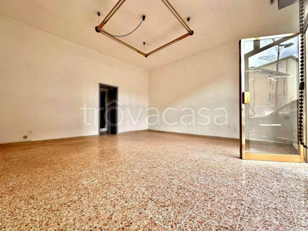 negozio in vendita a San Vincenzo