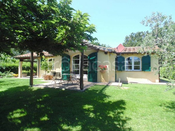 casa indipendente in vendita a San Vincenzo