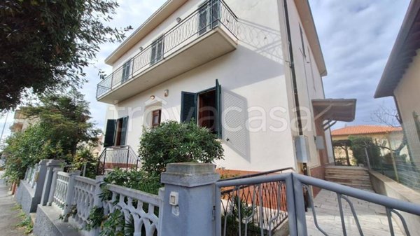 casa indipendente in vendita a San Vincenzo