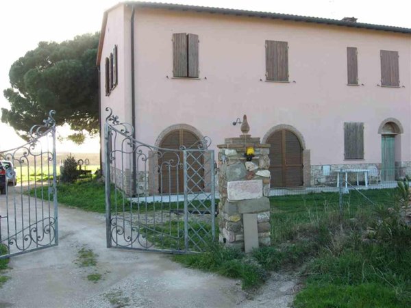 casa indipendente in vendita a San Vincenzo