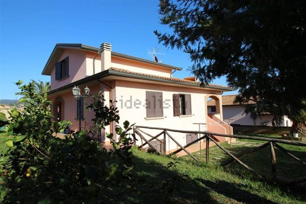 casa indipendente in vendita a San Vincenzo