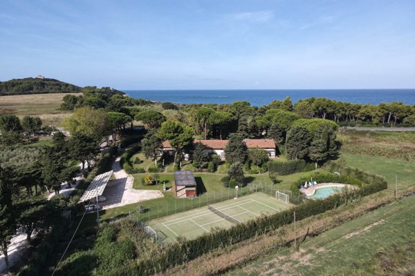 casa indipendente in vendita a San Vincenzo