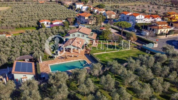 casa indipendente in vendita a San Vincenzo