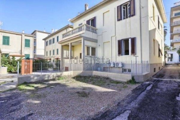 casa indipendente in vendita a San Vincenzo