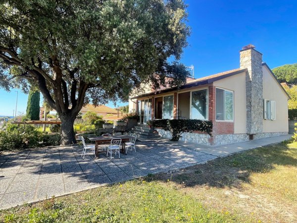 casa indipendente in vendita a San Vincenzo