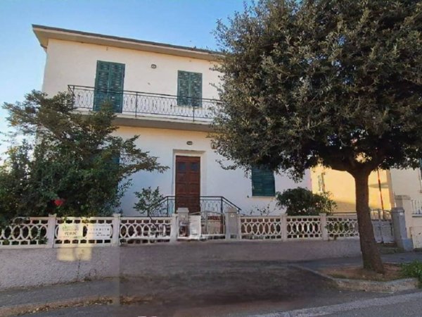 intera palazzina in vendita a San Vincenzo