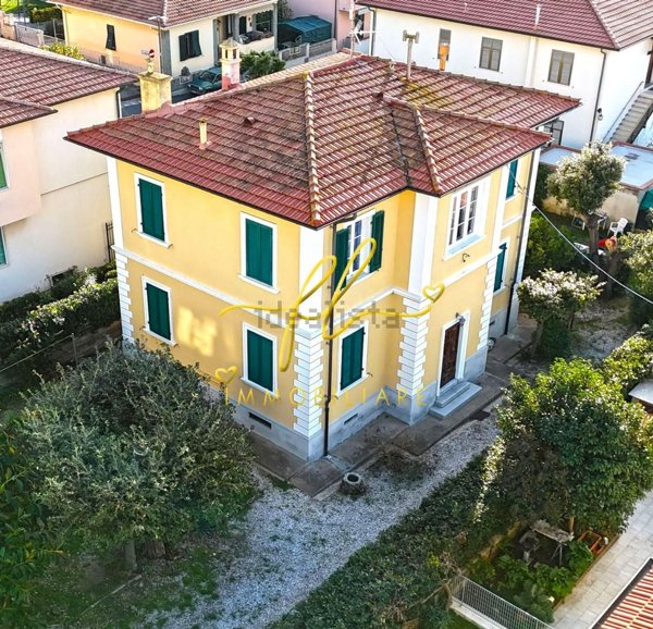 casa indipendente in vendita a San Vincenzo