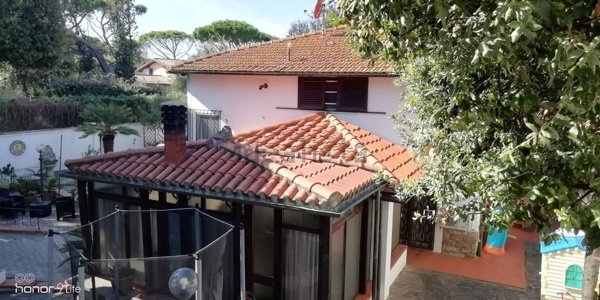 casa indipendente in vendita a San Vincenzo