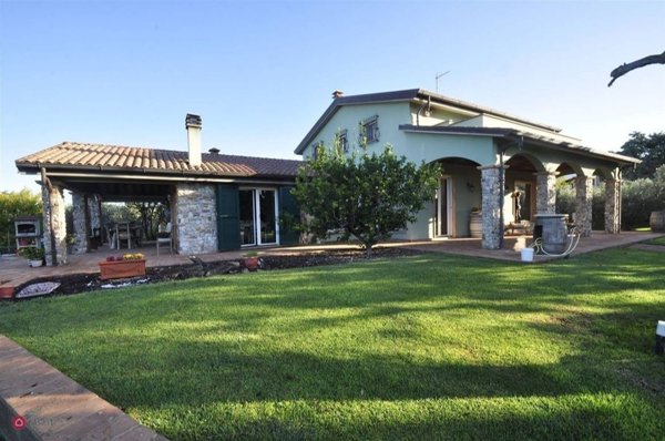 casa indipendente in vendita a San Vincenzo