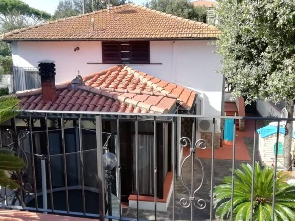 casa indipendente in vendita a San Vincenzo