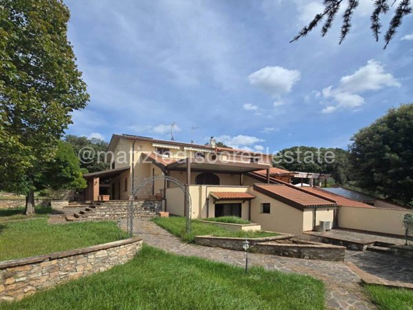 casa indipendente in vendita a San Vincenzo