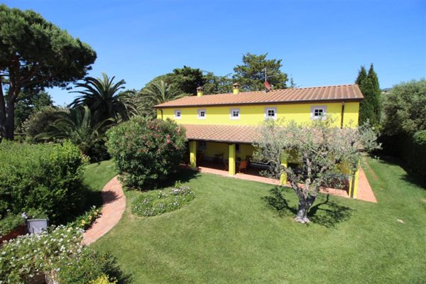 casa indipendente in vendita a San Vincenzo