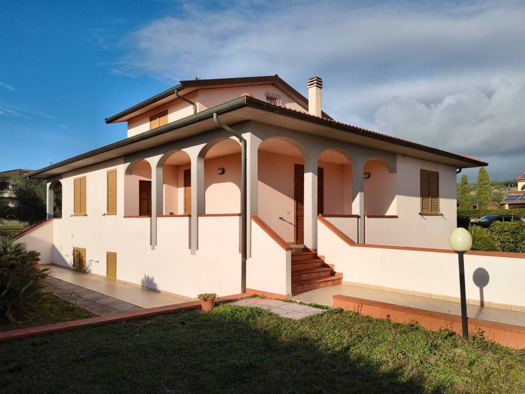 casa indipendente in vendita a San Vincenzo