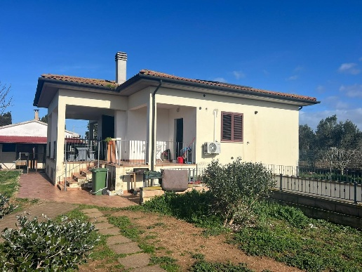 casa indipendente in vendita a San Vincenzo