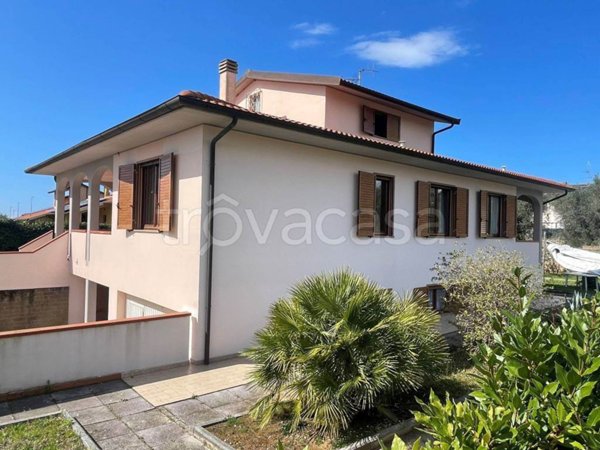 casa indipendente in vendita a San Vincenzo