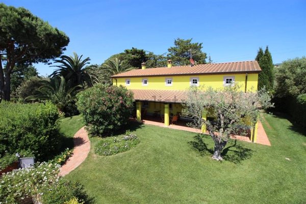 casa indipendente in vendita a San Vincenzo