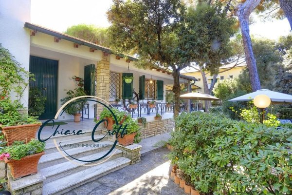 casa indipendente in vendita a San Vincenzo