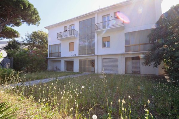 casa indipendente in vendita a San Vincenzo