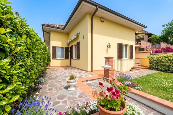 casa indipendente in vendita a San Vincenzo