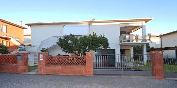 casa indipendente in vendita a San Vincenzo
