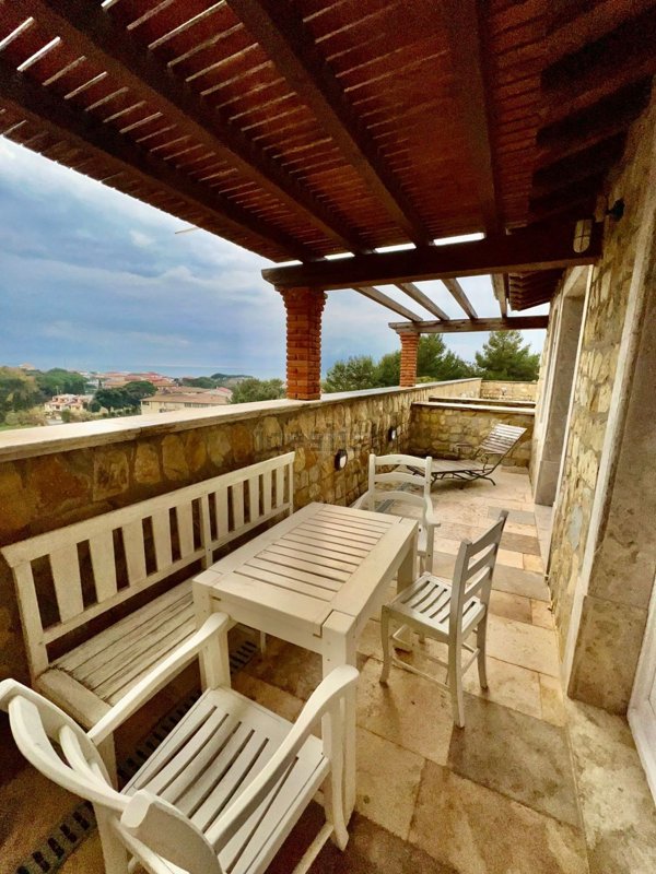 casa indipendente in vendita a San Vincenzo