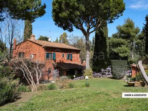 casa indipendente in vendita a San Vincenzo