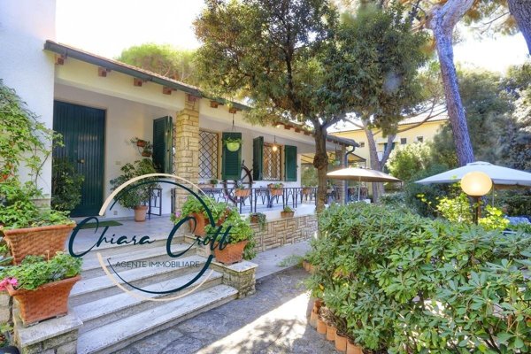 casa indipendente in vendita a San Vincenzo