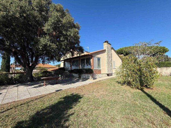 casa indipendente in vendita a San Vincenzo
