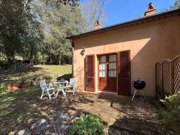 casa indipendente in vendita a Sassetta