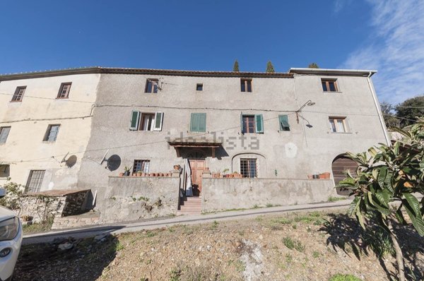 casa indipendente in vendita a Sassetta