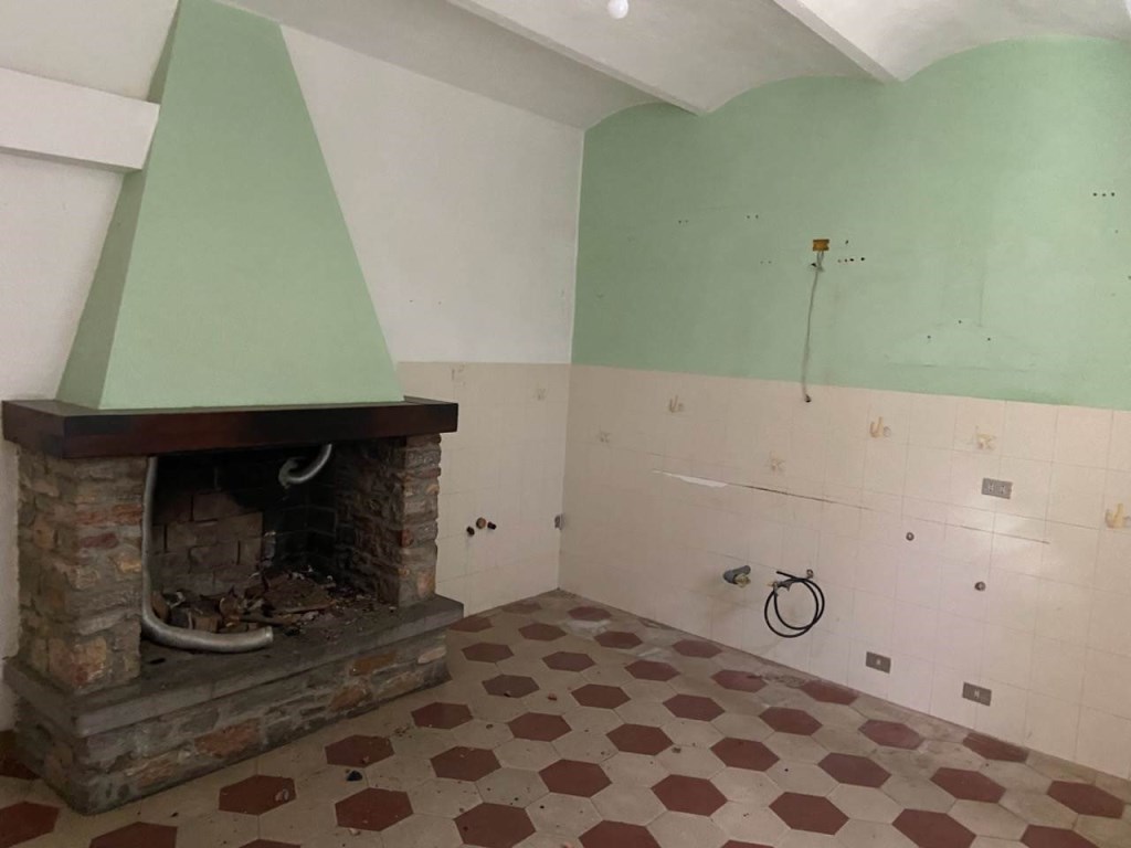 appartamento in vendita a Sassetta