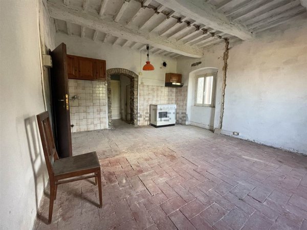 appartamento in vendita a Sassetta