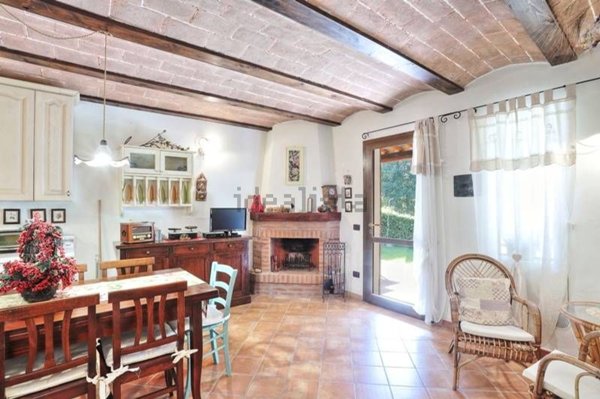 appartamento in vendita a Sassetta