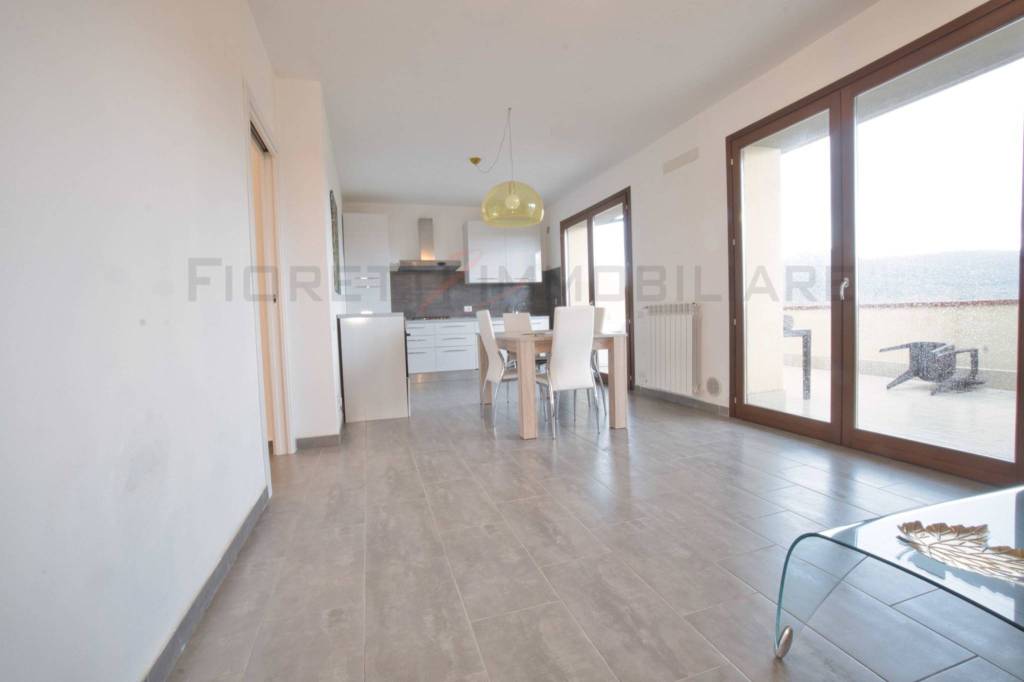 appartamento in vendita a Suvereto in zona Forni