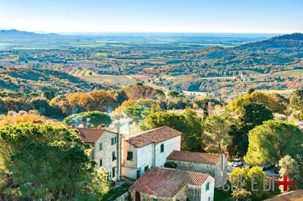 appartamento in vendita a Suvereto in zona Prata