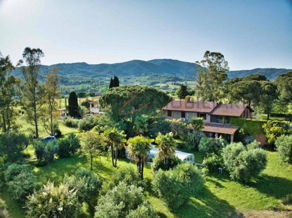 casa indipendente in vendita a Suvereto